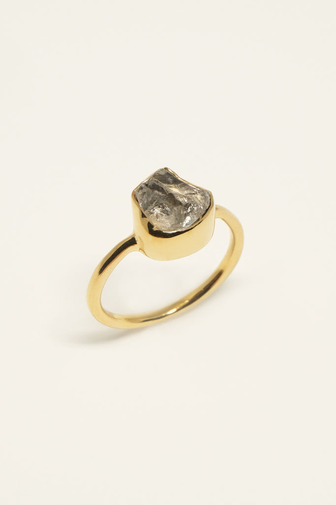 STUDIO LOMA - ARIA ring with raw green Amethyst